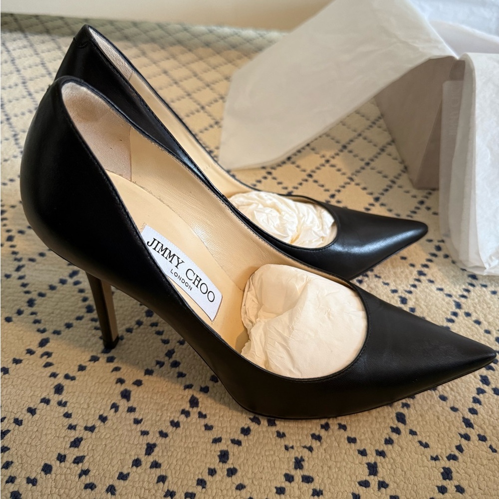 Jimmy Choo Black Pointed Toe Leather Pumps